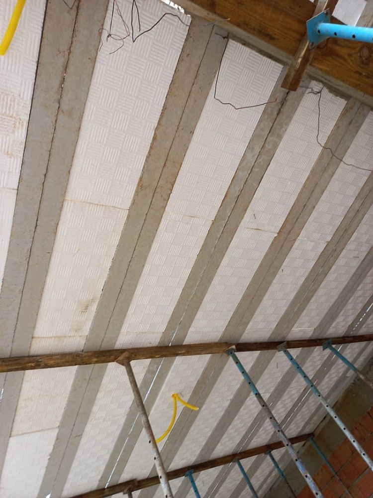 Laje protendida em obra