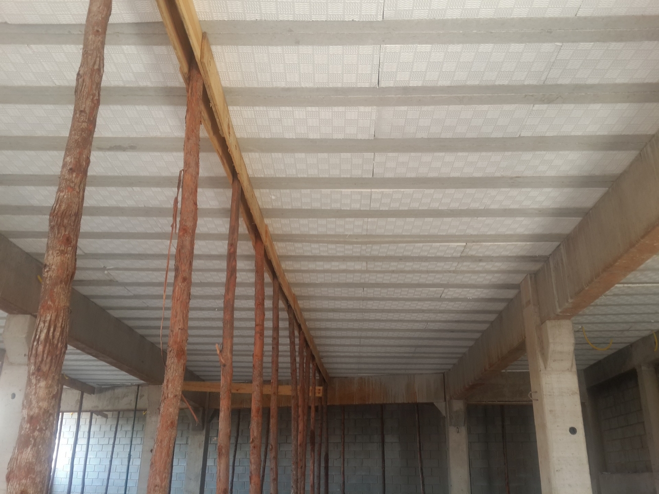 Laje protendida em obra