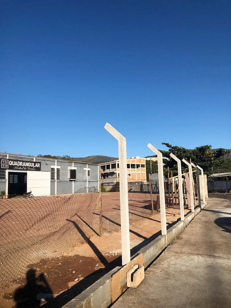 Mourão seção quadrada